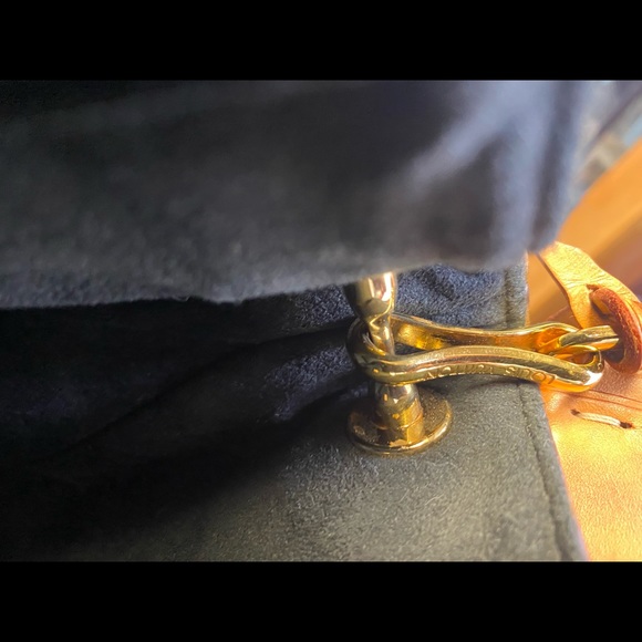 Louis Vuitton Gaia Noir - Picture 16 of 16